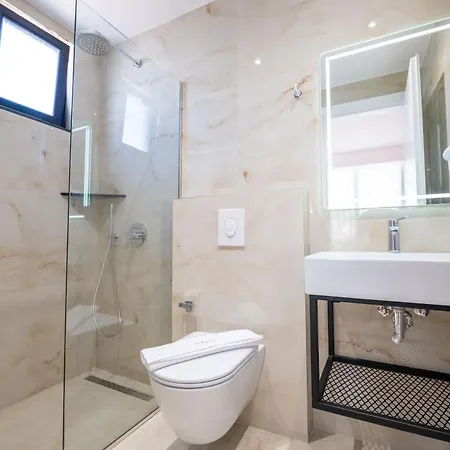 Alpaso Hotel 3*