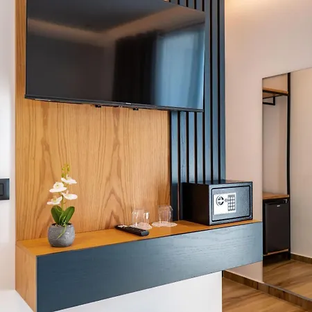 Alpaso Hotel 3*